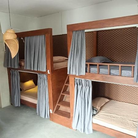 Yasis Surf Lodge Mirissa Esterno foto