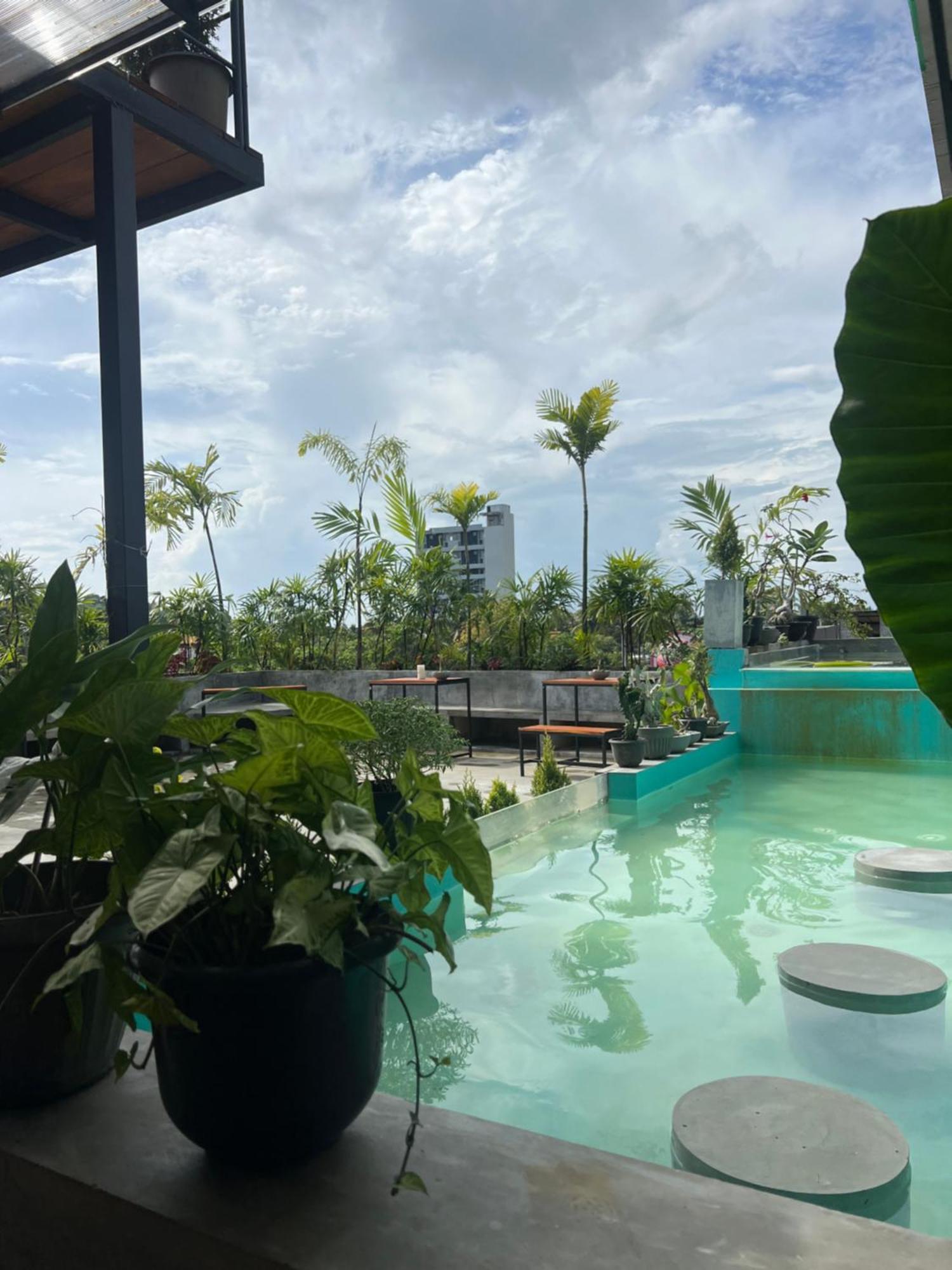 Yasis Surf Lodge Mirissa Esterno foto